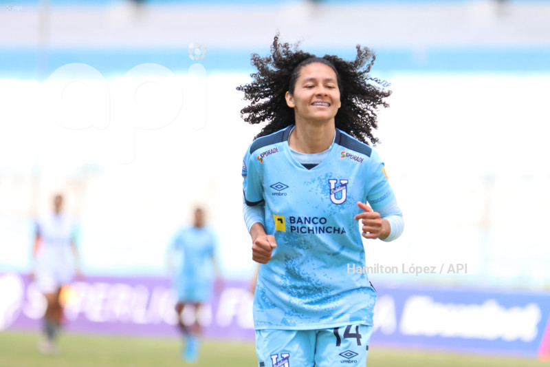 FBL-SUPERLIGA-FEMENINA-ECUABET-CATÓLICA-MACARÁ