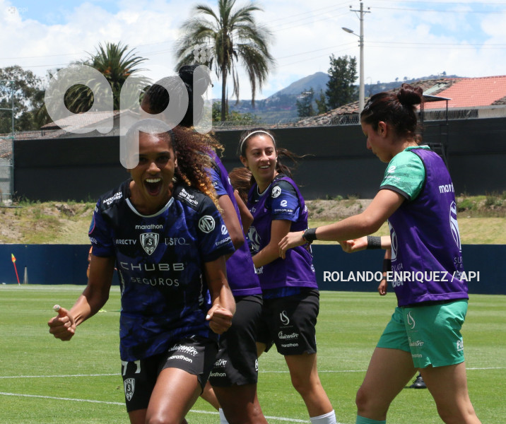 FBL-SUPERLIGA-FEMENINA-DRAGONAS-IDV-BARCELONA