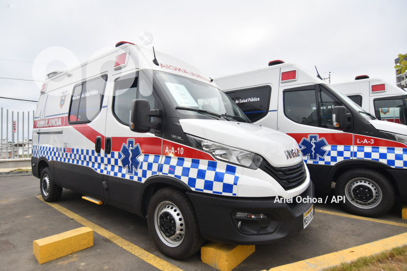 MANTA-ENTREGA-AMBULANCIAS