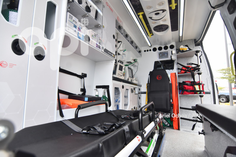 MANTA-ENTREGA-AMBULANCIAS