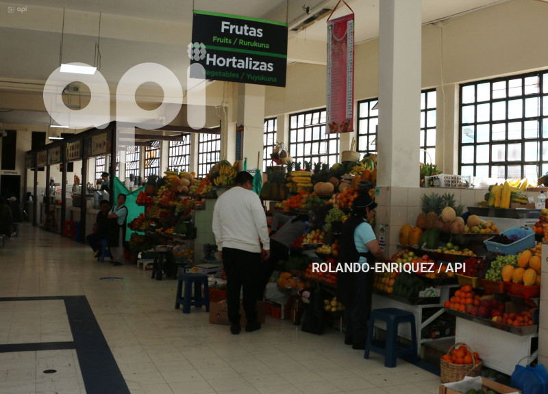 MERCADOS-QUITO-DESCARTAN-MOVILIZACION