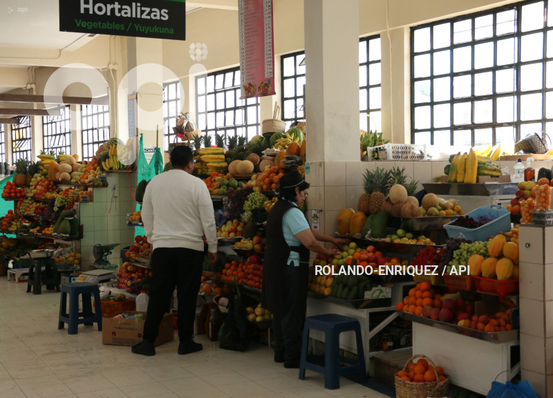 MERCADOS-QUITO-DESCARTAN-MOVILIZACION