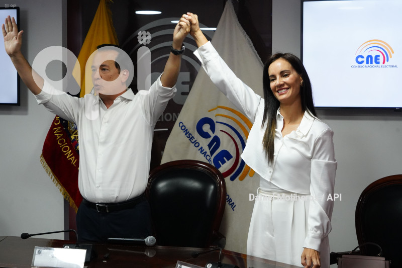 CONSTRUYE CUCALON LARREA