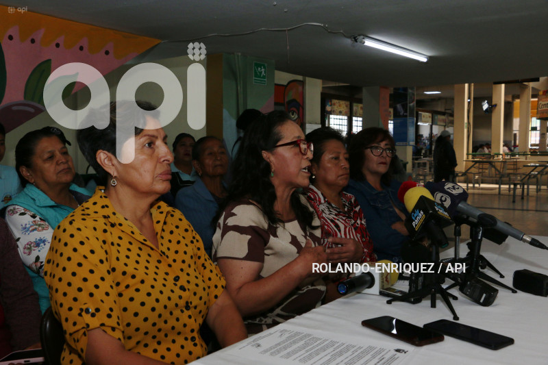 MERCADOS-QUITO-DESCARTAN-MOVILIZACION