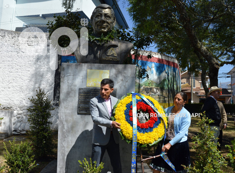 CUENCA-HOMENAJE A LUIS CHOCHO-JEFFERSON PEREZ