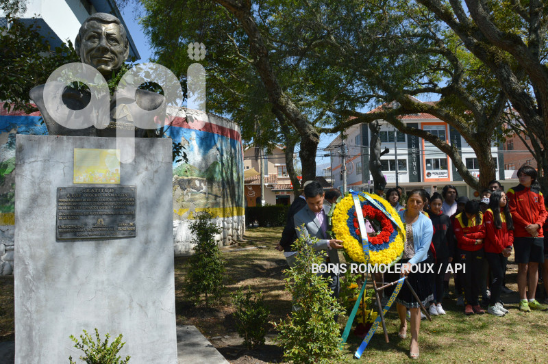 CUENCA-HOMENAJE A LUIS CHOCHO-JEFFERSON PEREZ