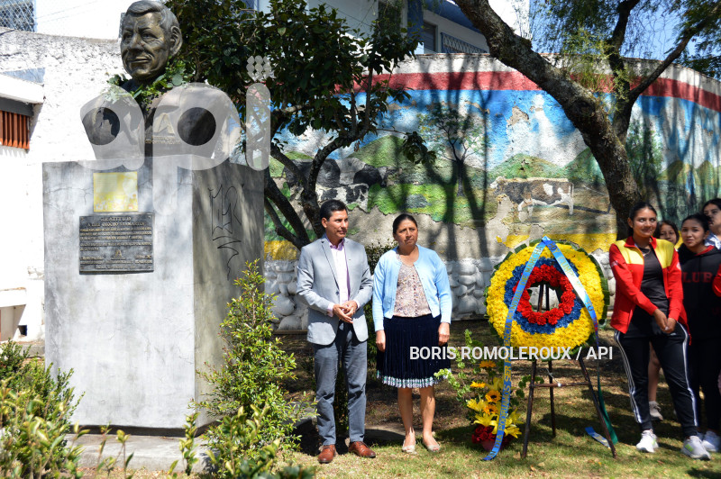 CUENCA-HOMENAJE A LUIS CHOCHO-JEFFERSON PEREZ