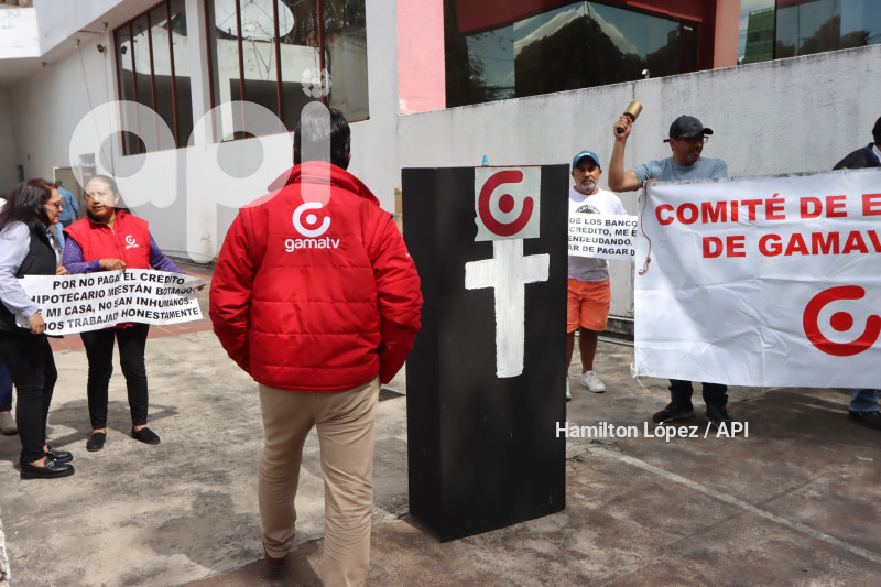 UIO-PROTESTA-TRABAJADORES-GAMATV