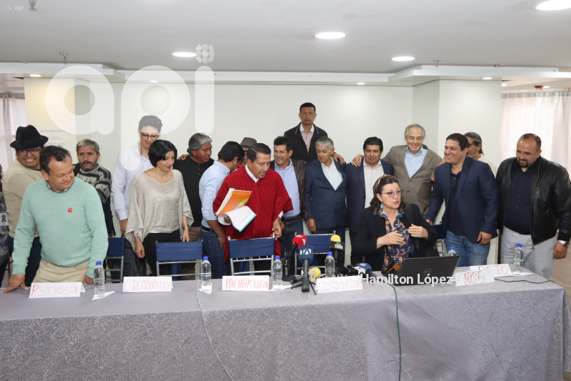 UIO-ORGANIZACIÓN-NACIONAL-IZQUIERDA
