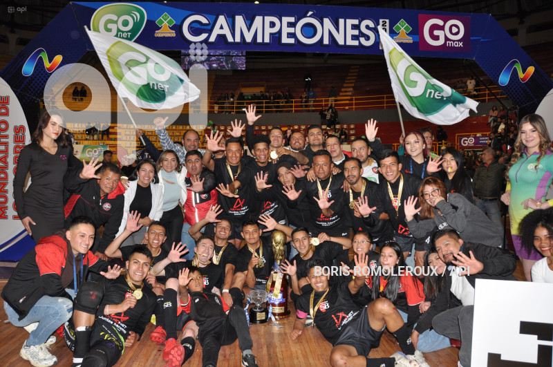 CUENCA-SIMON BOLIVAR-PENTACAMPEON
