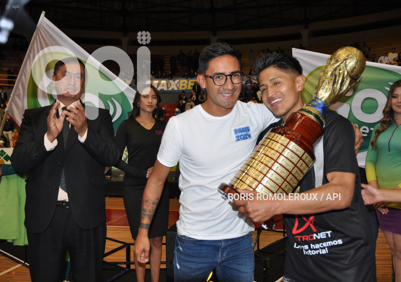 CUENCA-SIMON BOLIVAR-PENTACAMPEON