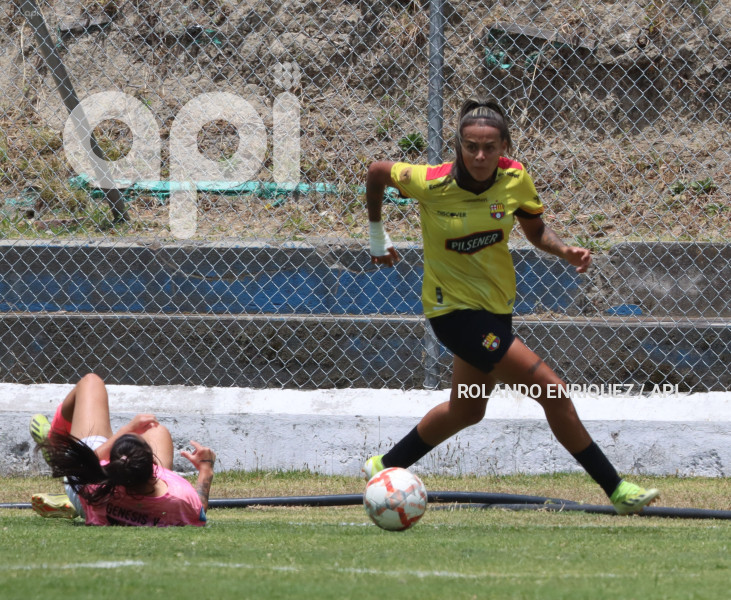 FBL-SUPERLIGA-FEMENINA-NANAS-BARCELONA