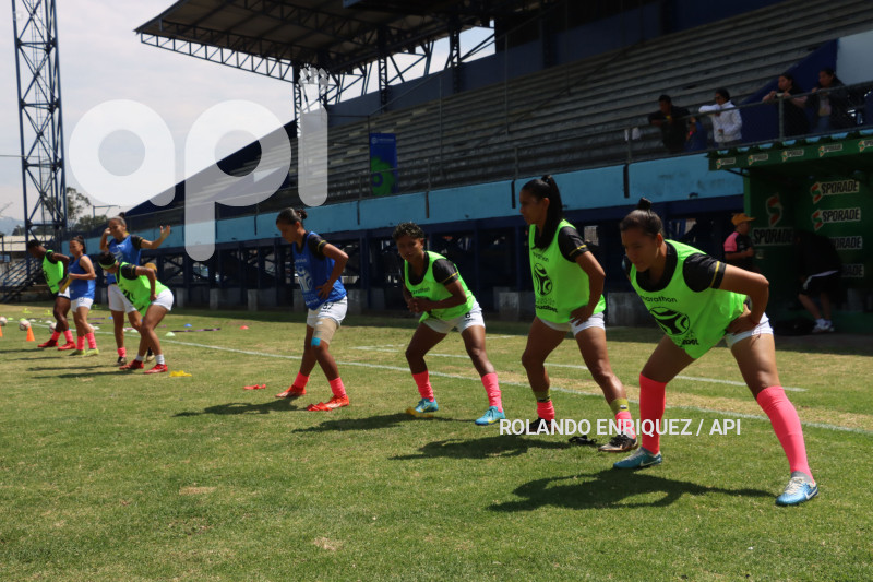 FBL-SUPERLIGA-FEMENINA-NANAS-BARCELONA