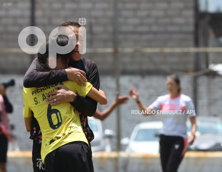 FBL-SUPERLIGA-FEMENINA-NANAS-BARCELONA