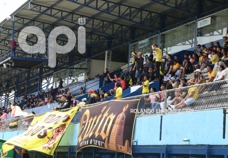 FBL-SUPERLIGA-FEMENINA-NANAS-BARCELONA