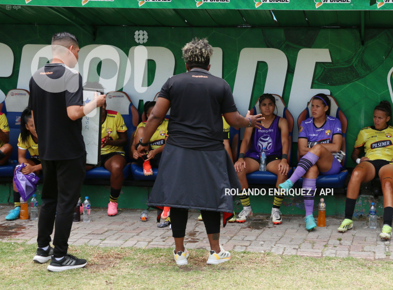FBL-SUPERLIGA-FEMENINA-NANAS-BARCELONA
