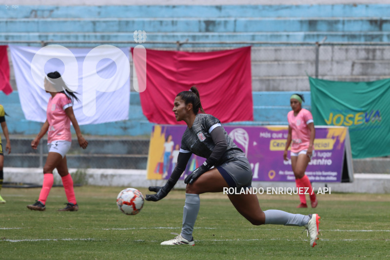 FBL-SUPERLIGA-FEMENINA-NANAS-BARCELONA