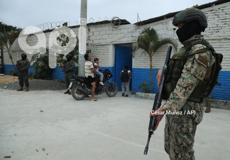 GYE-ESCUELAS SEGURAS