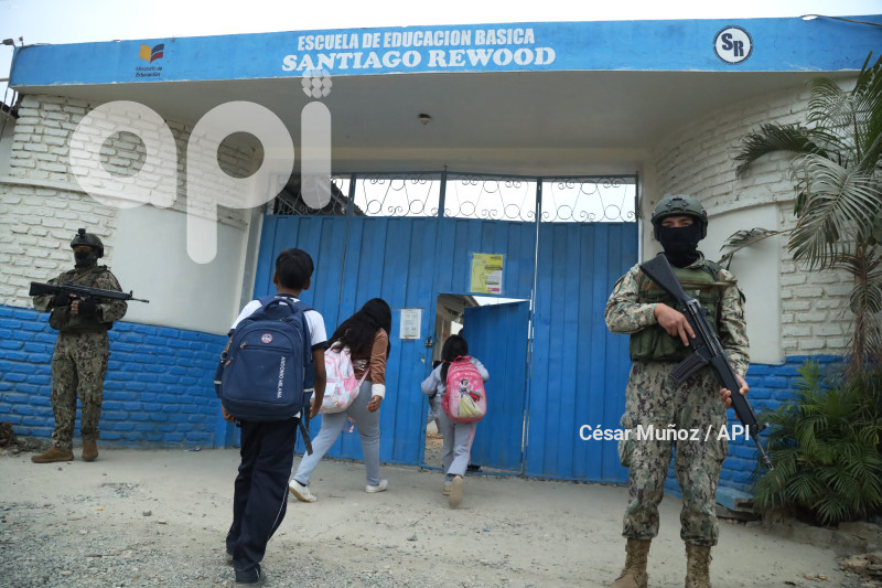 GYE-ESCUELAS SEGURAS
