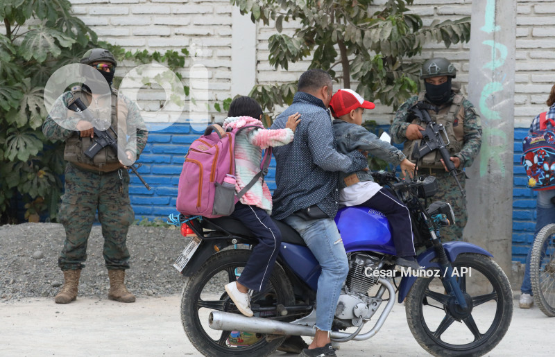 GYE-ESCUELAS SEGURAS
