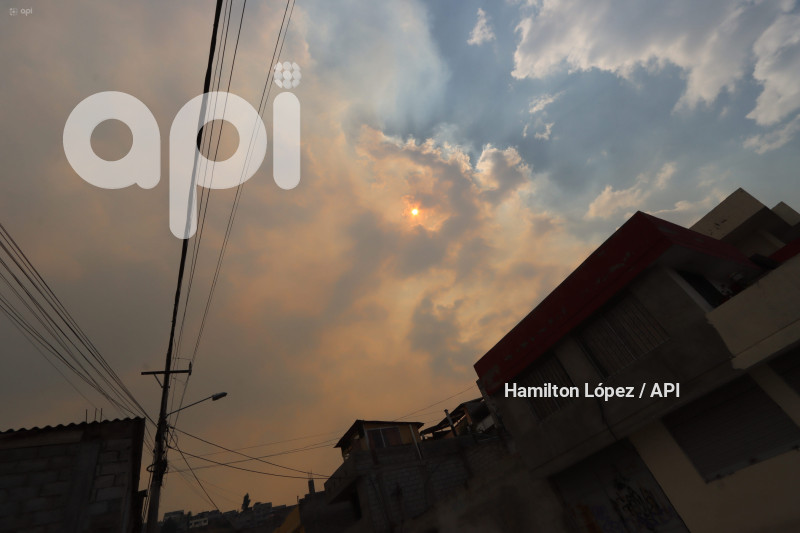 NUBE HUMO