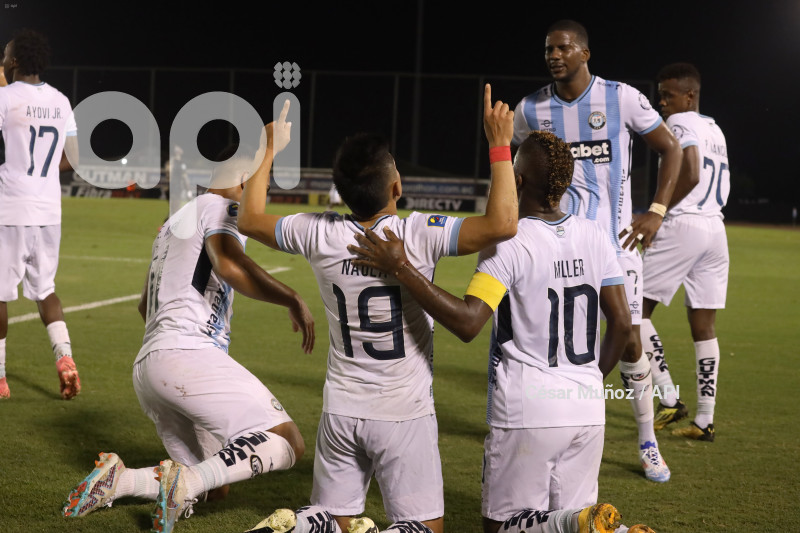 FBL-COPA ECUADOR- GUAYAQUIL-DELFIN