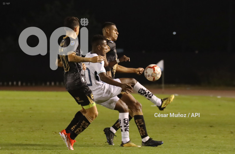 FBL-COPA ECUADOR- GUAYAQUIL-DELFIN