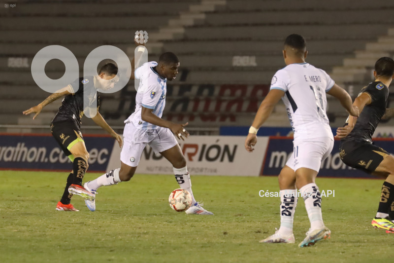 FBL-COPA ECUADOR- GUAYAQUIL-DELFIN