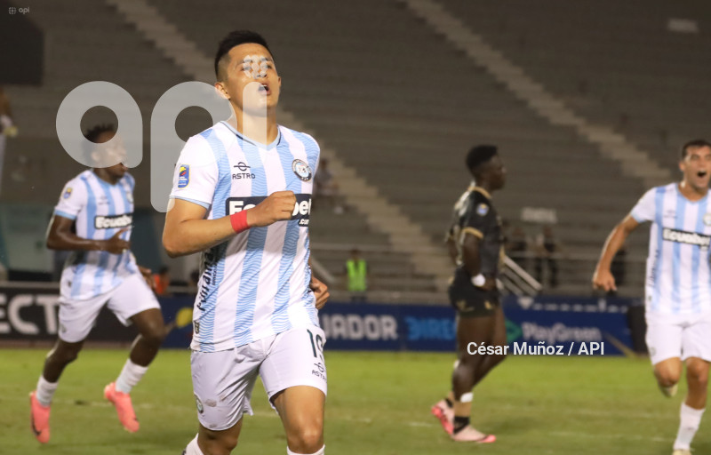 FBL-COPA ECUADOR- GUAYAQUIL-DELFIN