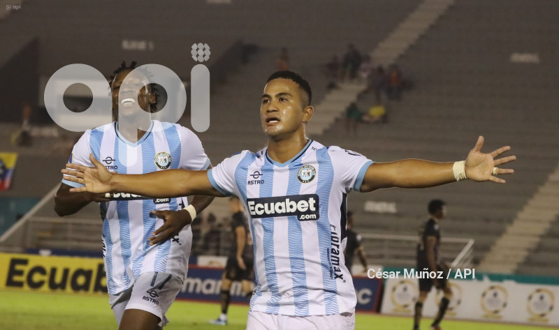FBL-COPA ECUADOR- GUAYAQUIL-DELFIN