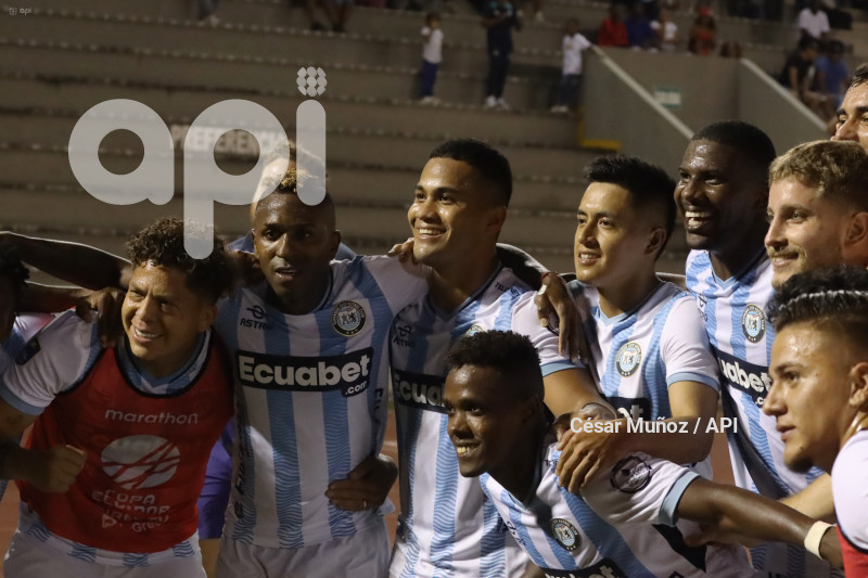 FBL-COPA ECUADOR- GUAYAQUIL-DELFIN