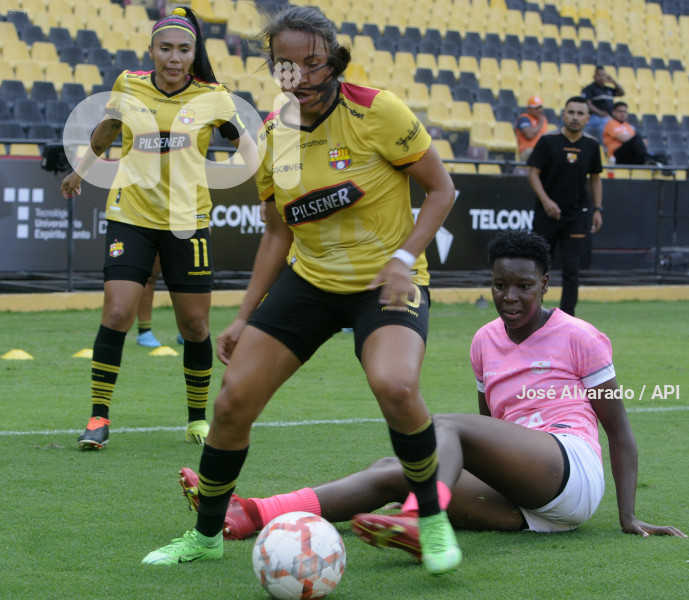 FBL-SUPERLIGAFEMENINA-BARCELOMA-ÑAÑAS