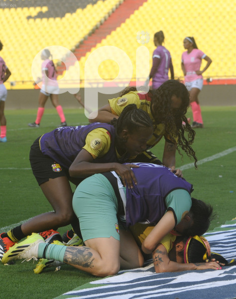 FBL-SUPERLIGAFEMENINA-BARCELOMA-ÑAÑAS