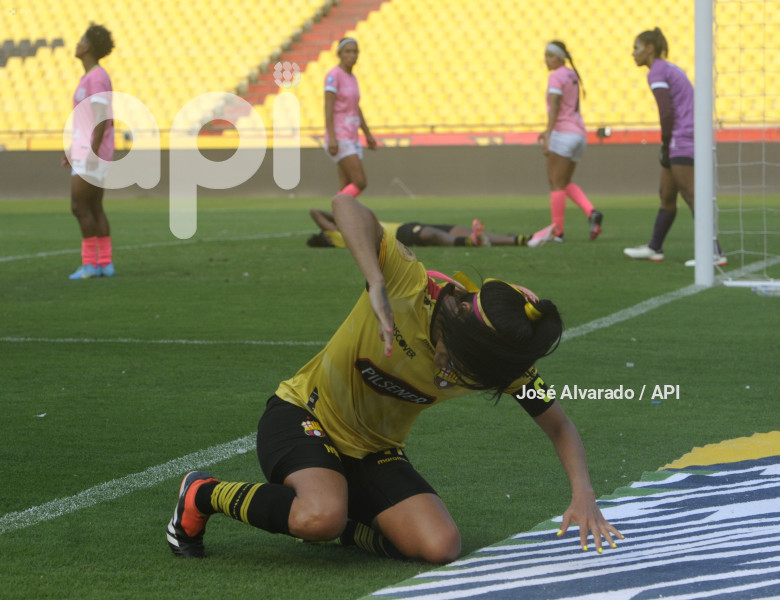 FBL-SUPERLIGAFEMENINA-BARCELOMA-ÑAÑAS