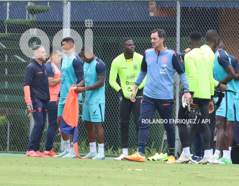 ENTRENAMIENTO SELECCIÓN ECUADOR