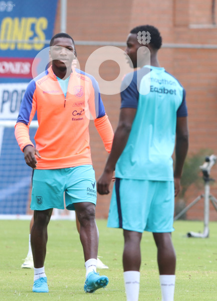 ENTRENAMIENTO SELECCIÓN ECUADOR
