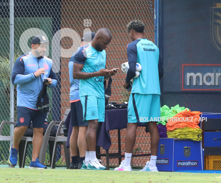 ENTRENAMIENTO SELECCIÓN ECUADOR
