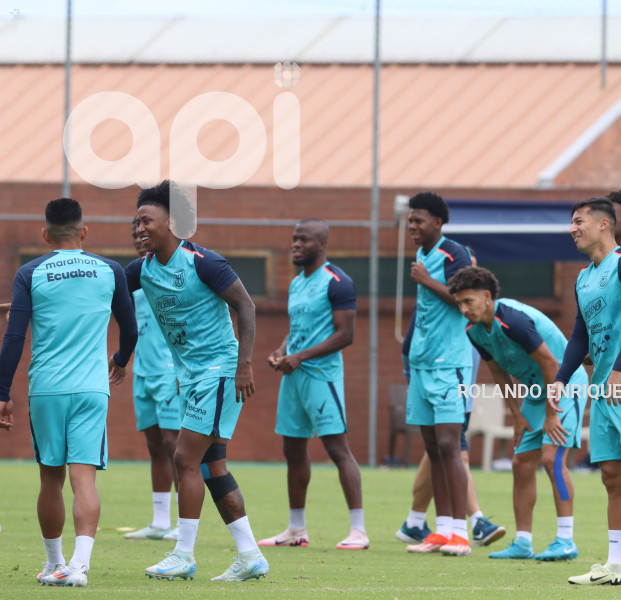 ENTRENAMIENTO SELECCIÓN ECUADOR