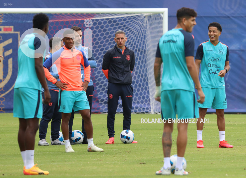 ENTRENAMIENTO SELECCIÓN ECUADOR