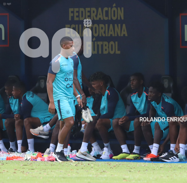 ENTRENAMIENTO SELECCIÓN ECUADOR