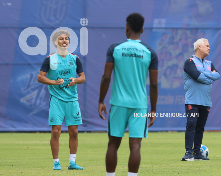 ENTRENAMIENTO SELECCIÓN ECUADOR