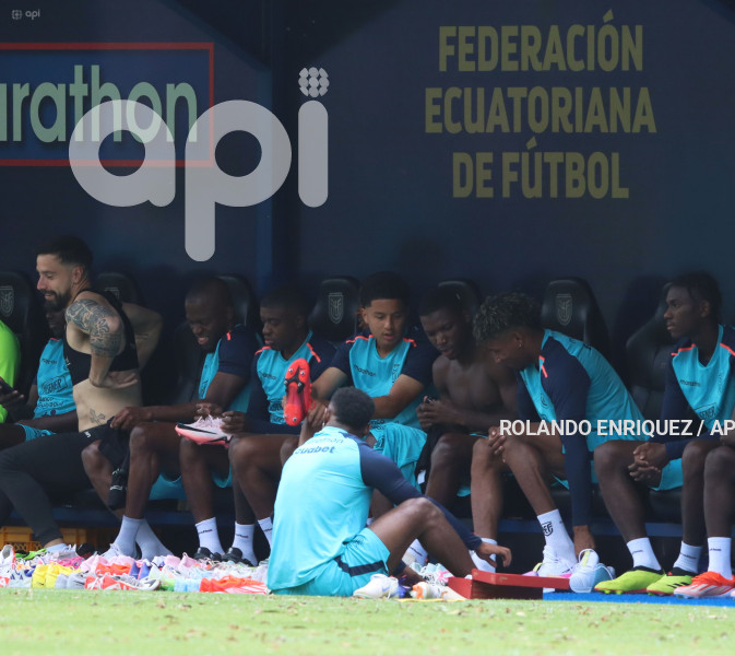 ENTRENAMIENTO SELECCIÓN ECUADOR
