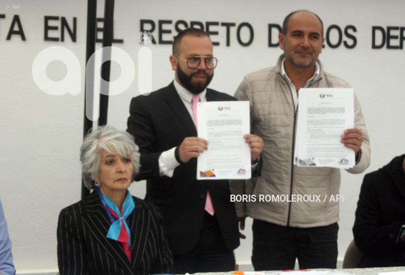 CUENCA-COLOCACION PRIMERA PIEDRA-VICTIMAS FEMICIDIOS
