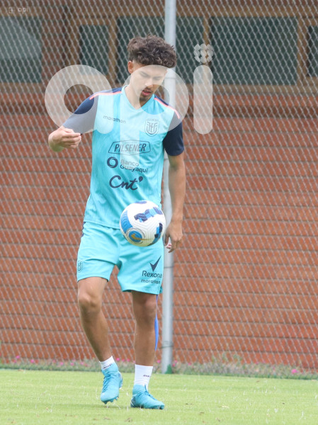 ENTRENAMIENTO SELECCIÓN ECUADOR