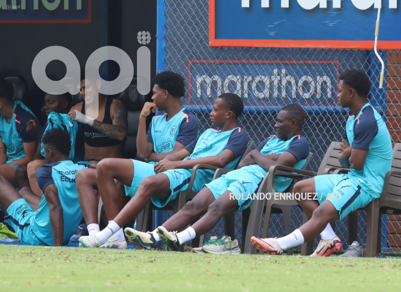 ENTRENAMIENTO SELECCIÓN ECUADOR