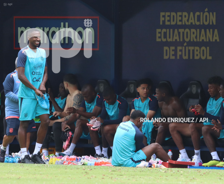 ENTRENAMIENTO SELECCIÓN ECUADOR