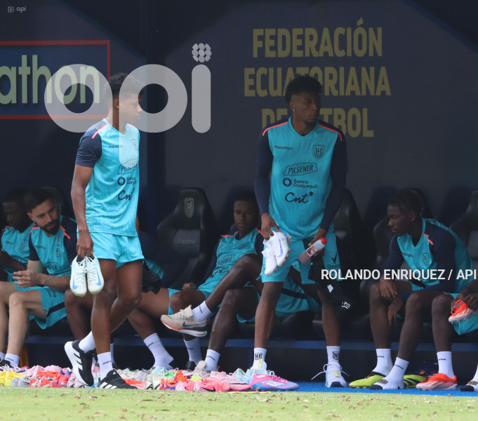 ENTRENAMIENTO SELECCIÓN ECUADOR