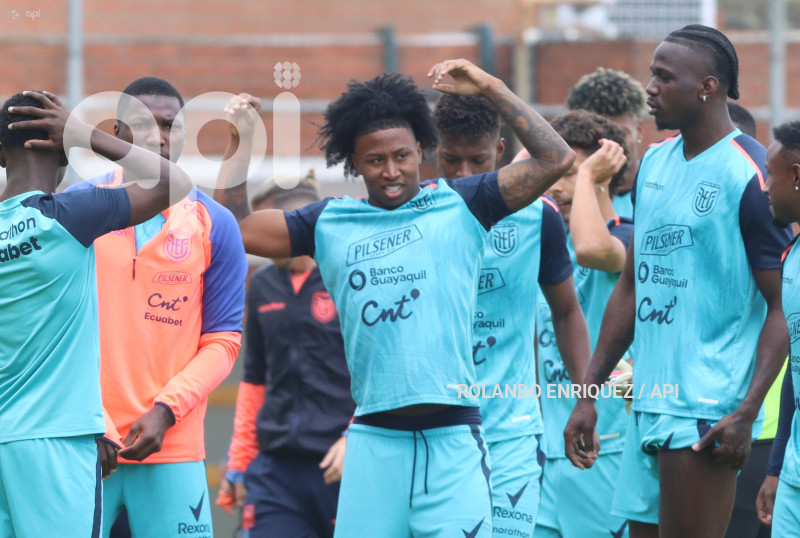 ENTRENAMIENTO SELECCIÓN ECUADOR