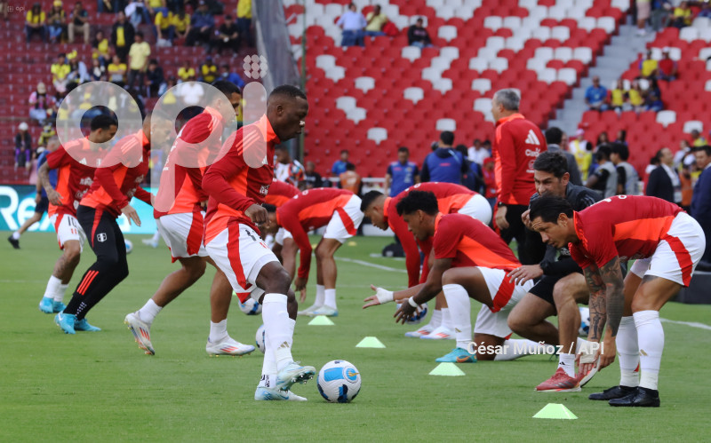FBL-ELIMINATORIAS-ECUADOR-PERU