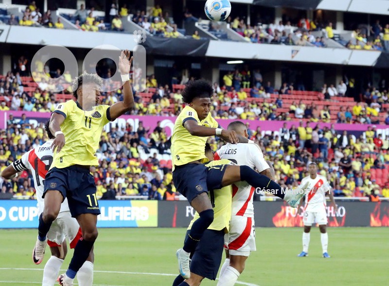 FBL-ELIMINATORIAS-ECUADOR-PERU